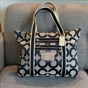 COACH Y2K Poppy Signature Op Art Canvas Tote with Silver Trim 16”x14”